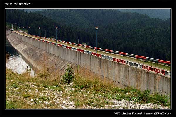 Fotografia: "Pe Bolboci" - Setul: "Pasul peste munti", din Muntii Bucegi, Romania / Roumanie, cu aparat Fujifilm FinePix S5100, data 2005-08-19 KERUCOV .ro © 1997 - 2008 || Andrei Vocurek