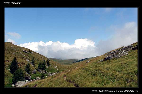 Fotografia: "Semnul" - Setul: "Pasul peste munti", din Muntii Bucegi, Romania / Roumanie, cu aparat Fujifilm FinePix S5100, data 2005-08-20 KERUCOV .ro © 1997 - 2008 || Andrei Vocurek