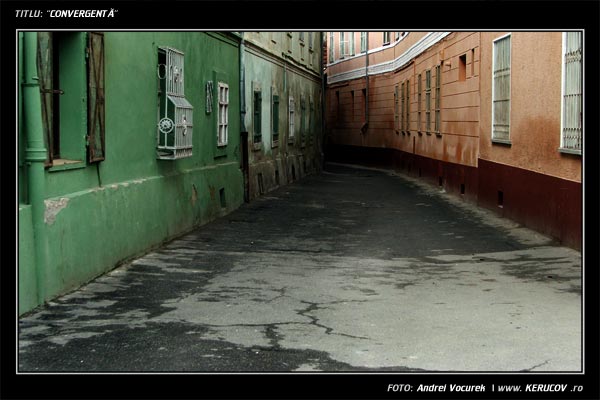 Fotografia: "Convergenta" - Setul: "Orasul Brasov - Treceri si reveniri", din Brasov / Kronstadt, Romania / Roumanie, cu aparat Fujifilm FinePix S5100, data 2005-04-30 KERUCOV .ro © 1997 - 2008 || Andrei Vocurek
