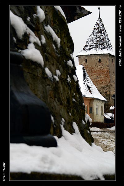 Fotografia: "Turn" - Setul: "Orasul Sighisoara - Cetatea Medievala", din Sighisoara / Schassburg, Romania / Roumanie, cu aparat Konica Minolta Dynax 5D, data 2005-12-27 KERUCOV .ro © 1997 - 2008 || Andrei Vocurek