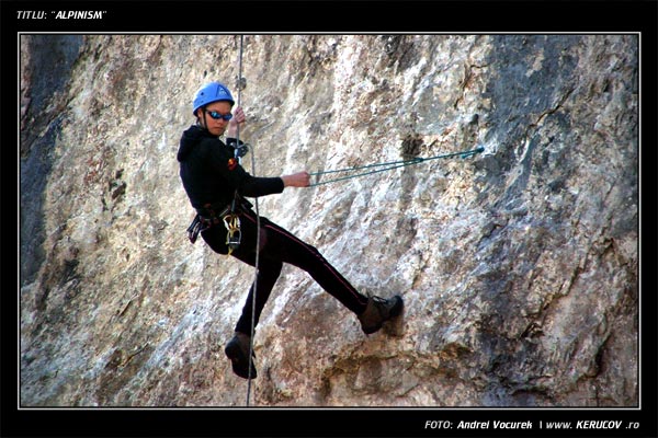 Fotografia: "Alpinism" - Setul: "Pasul peste munti", din Sinaia, Romania / Roumanie, cu aparat Fujifilm FinePix S5100, data 2005-05-01 KERUCOV .ro © 1997 - 2008 || Andrei Vocurek