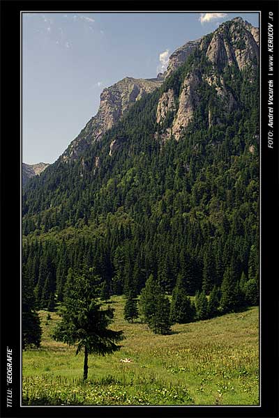 Fotografia: "Geografie" - Setul: "Pasul peste munti", din Muntii Bucegi, Romania / Roumanie, cu aparat Konica Minolta Dynax 5D, data 2006-07-16 KERUCOV .ro © 1997 - 2008 || Andrei Vocurek
