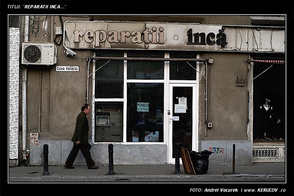 Fotografia: "Reparatii inca..." - Setul: "Orasul oarecare - Puncte peste asfalt", din Bucuresti / Bucharest, Romania / Roumanie, cu aparat Konica Minolta Dynax 5D, data 2006-11-26 KERUCOV .ro © 1997 - 2008 || Andrei Vocurek
