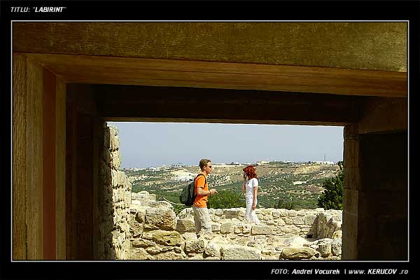 Fotografia: "Labirint" - Setul: "Orasul oarecare - Puncte peste asfalt", din Heraklion / Iraklion, Grecia, Insula Creta / Greece, Crete, cu aparat Konica Minolta Dynax 5D, data 2006-09-17 KERUCOV .ro © 1997 - 2008 || Andrei Vocurek