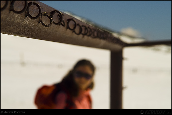 Fotografia: "Un inel altfel" - Setul: "Pasul peste munti", din Muntii Bucegi, Romania / Roumanie, cu aparat Konica Minolta Dynax 5D, data 2007-04-13 KERUCOV .ro © 1997 - 2008 || Andrei Vocurek