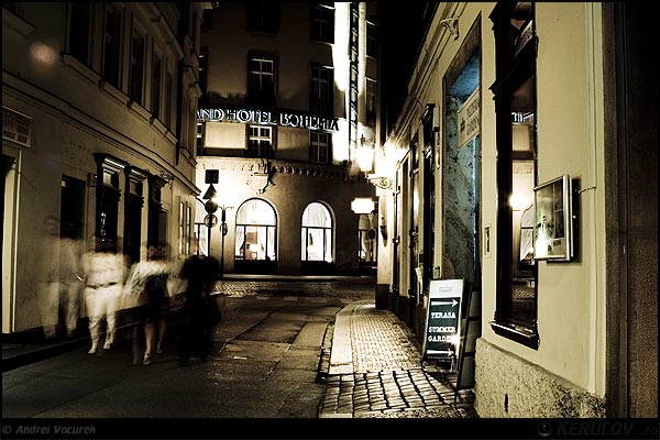Fotografia: "Hotel Bohemia" - Setul: "Zile si nopti, momente din Praga", din Praga / Prague / Praha, Cehia / Czech Republic, cu aparat Konica Minolta Dynax 5D, data 2007-05-25 KERUCOV .ro © 1997 - 2008 || Andrei Vocurek