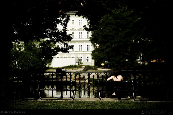 Fotografia: "Vaduva Neagra" - Setul: "Zile si nopti, momente din Praga", din Praga / Prague / Praha, Cehia / Czech Republic, cu aparat Konica Minolta Dynax 5D, data 2007-05-25 KERUCOV .ro © 1997 - 2008 || Andrei Vocurek