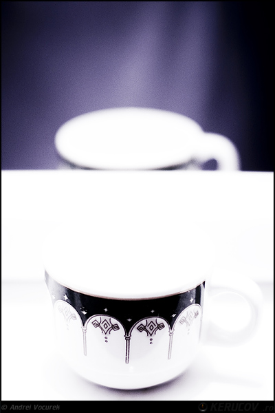 Fotografia: "Cafeaua de noapte" - Setul: "Zapacit de lumea noastra", din Cumpatu, Romania / Roumanie, cu aparat Konica Minolta Dynax 5D, data 2007-09-29 KERUCOV .ro © 1997 - 2008 || Andrei Vocurek